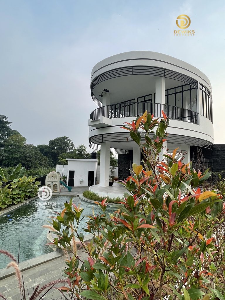 Rumah classic di Cibubur dekat legenda wisata fasilitas club house