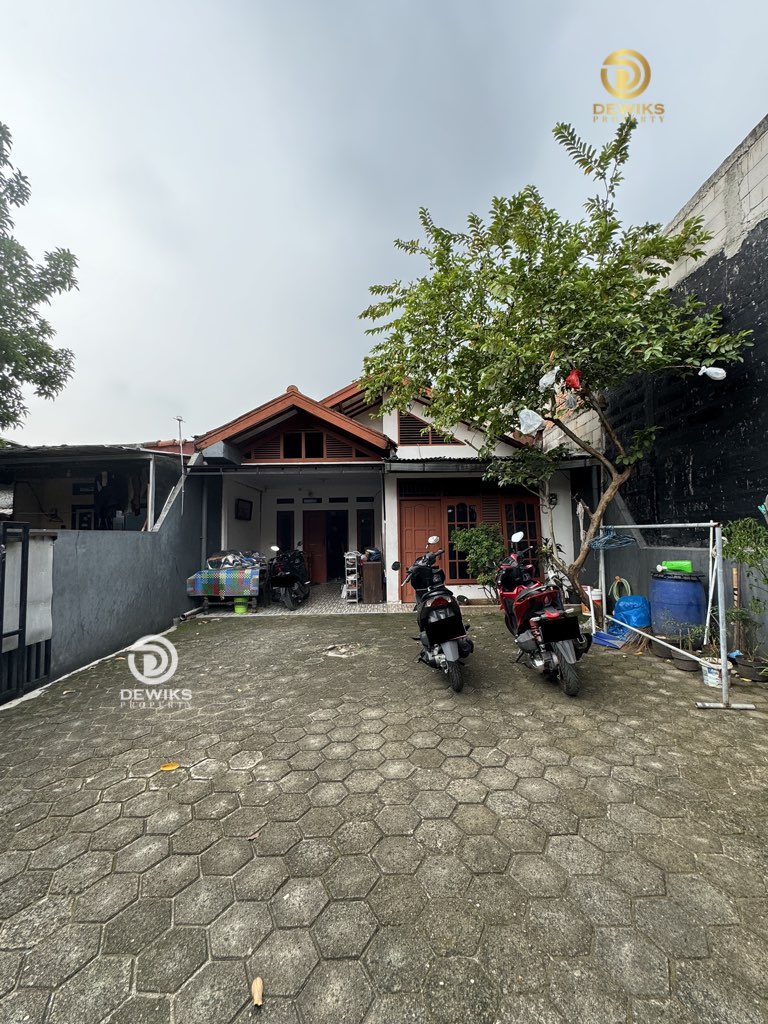 Rumah Di Cipedak Jagakarsa Jakarta Selatan Lt 213m2