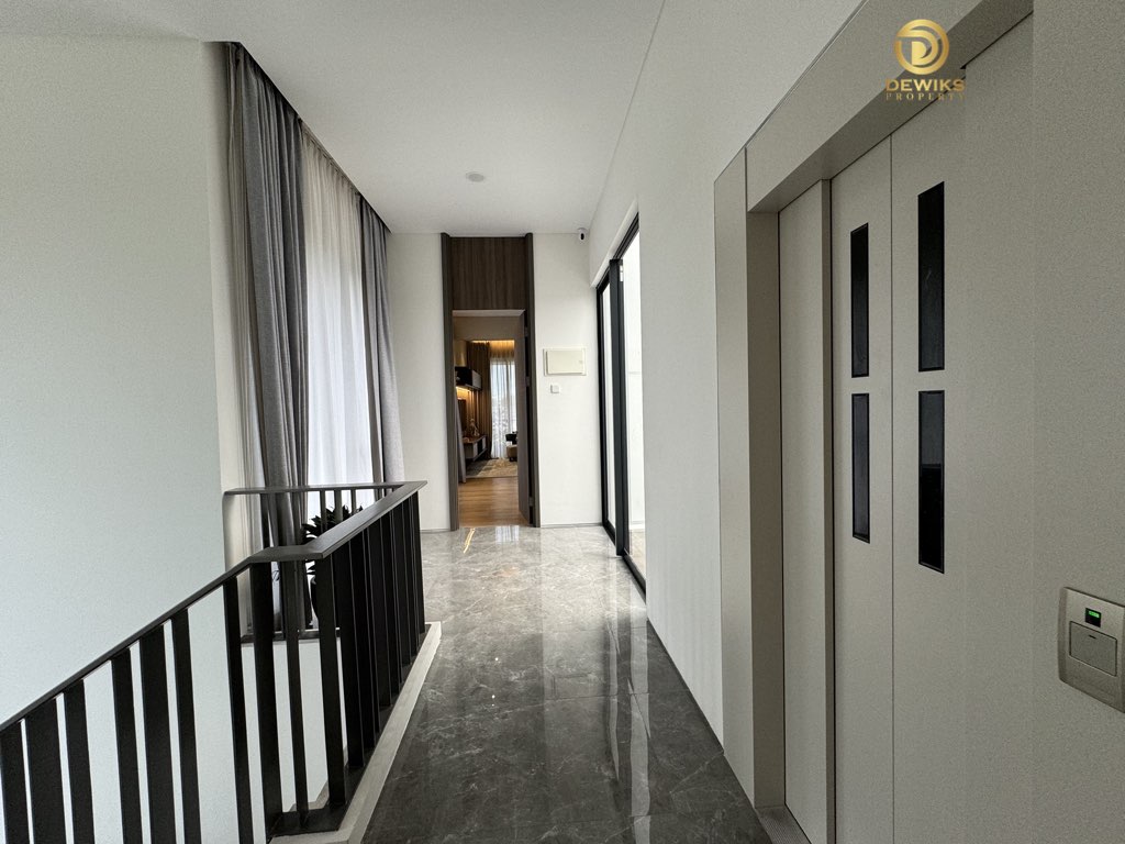 Rumah Privat Lift di Cluster Yara At The KAIA Grand Wisata Bekasi