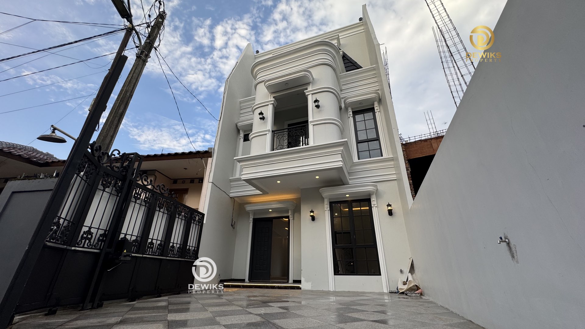 Jual Rumah di Jagakarsa Jakarta Selatan Free Electric Gate