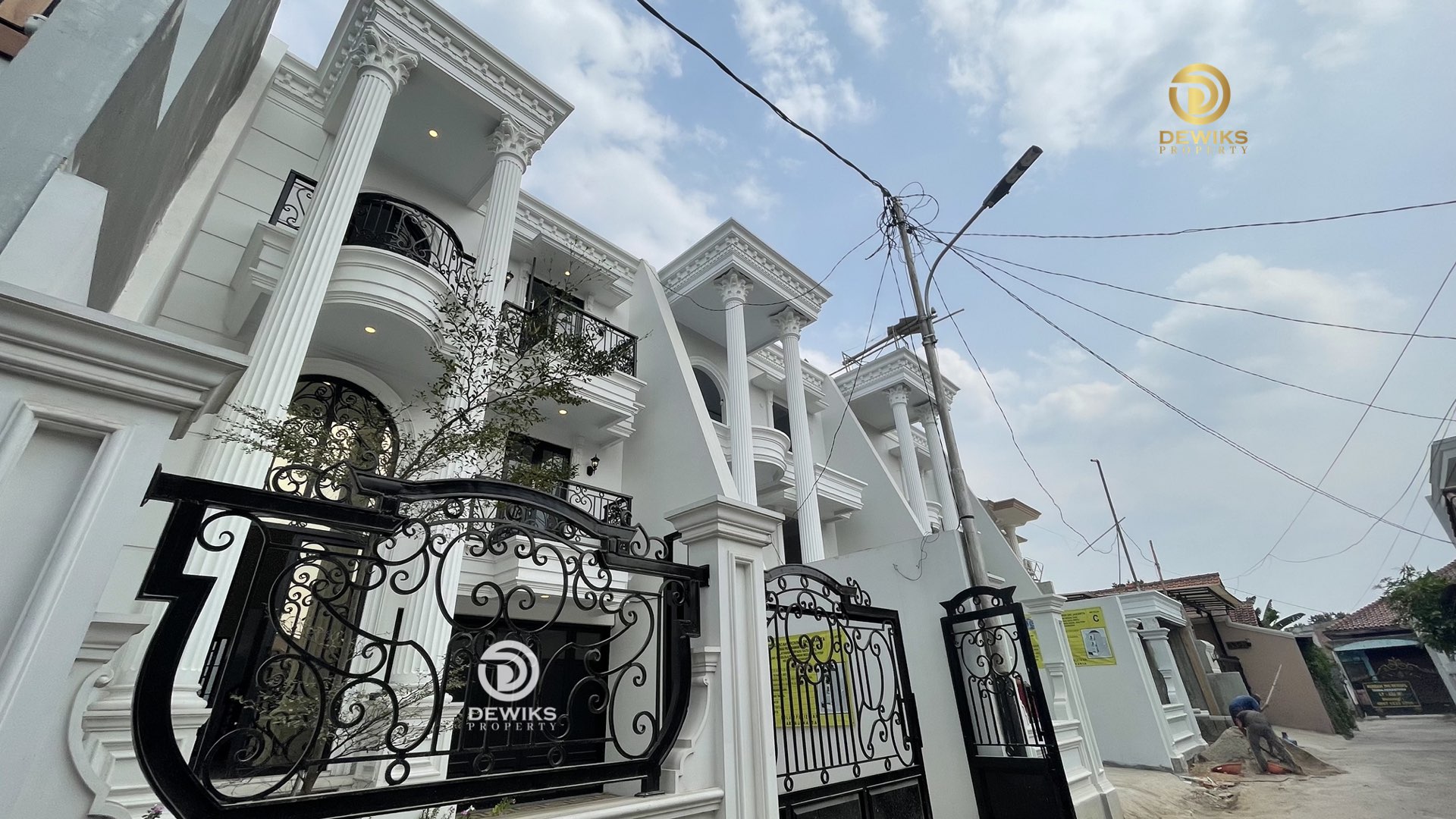 Rumah Di Jagakarsa Jakarta Selatan Privat Pool