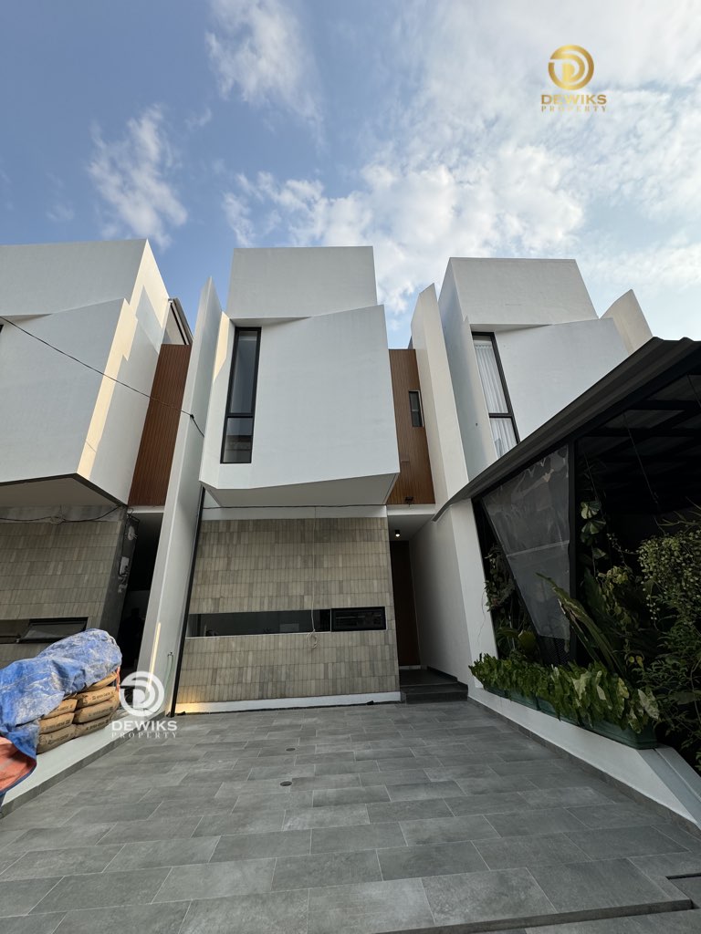 Rumah di Pondok Kelapa Duren Sawit Jakarta Timur Free Canopy