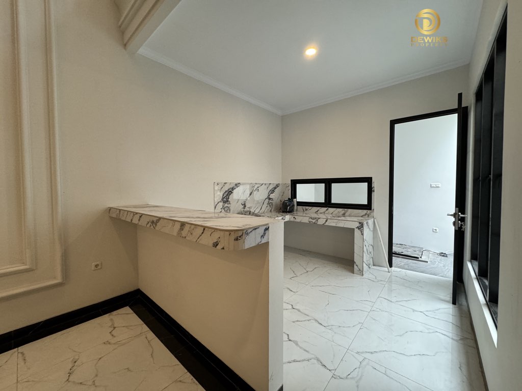 rumah kolam renang di jagakarsa jakarta selatan jl Melati