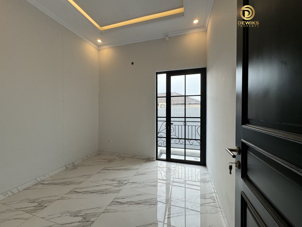 rumah privat pool di jagakarsa jl melinjo