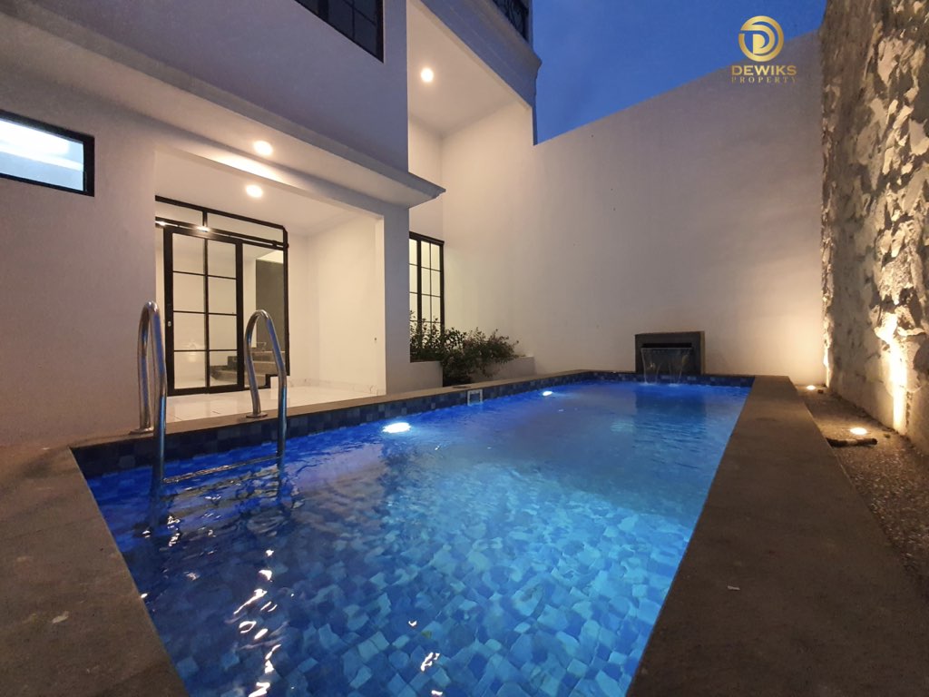 rumah privat pool di jagakarsa jl melinjo