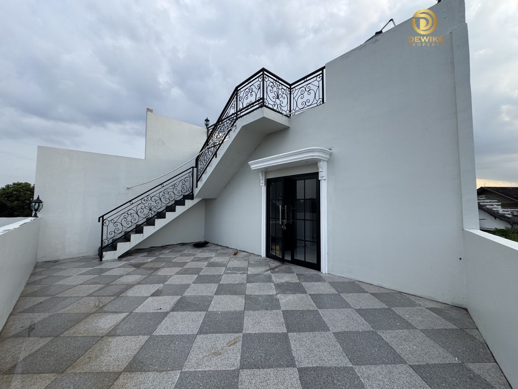 rumah mewah di jagakarsa murah