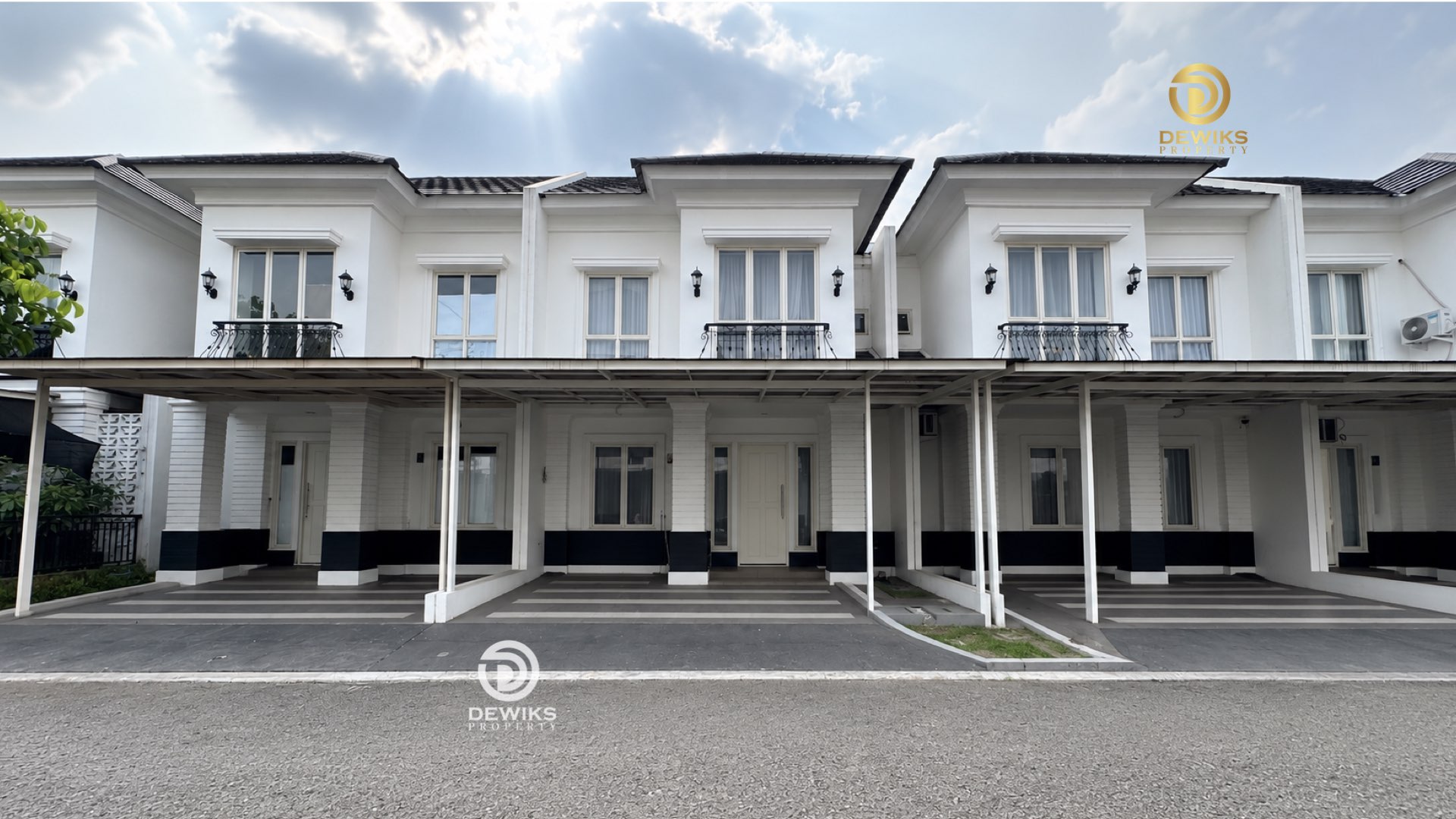 Dijual Rumah Furnished di Grand Wisara Bekasi