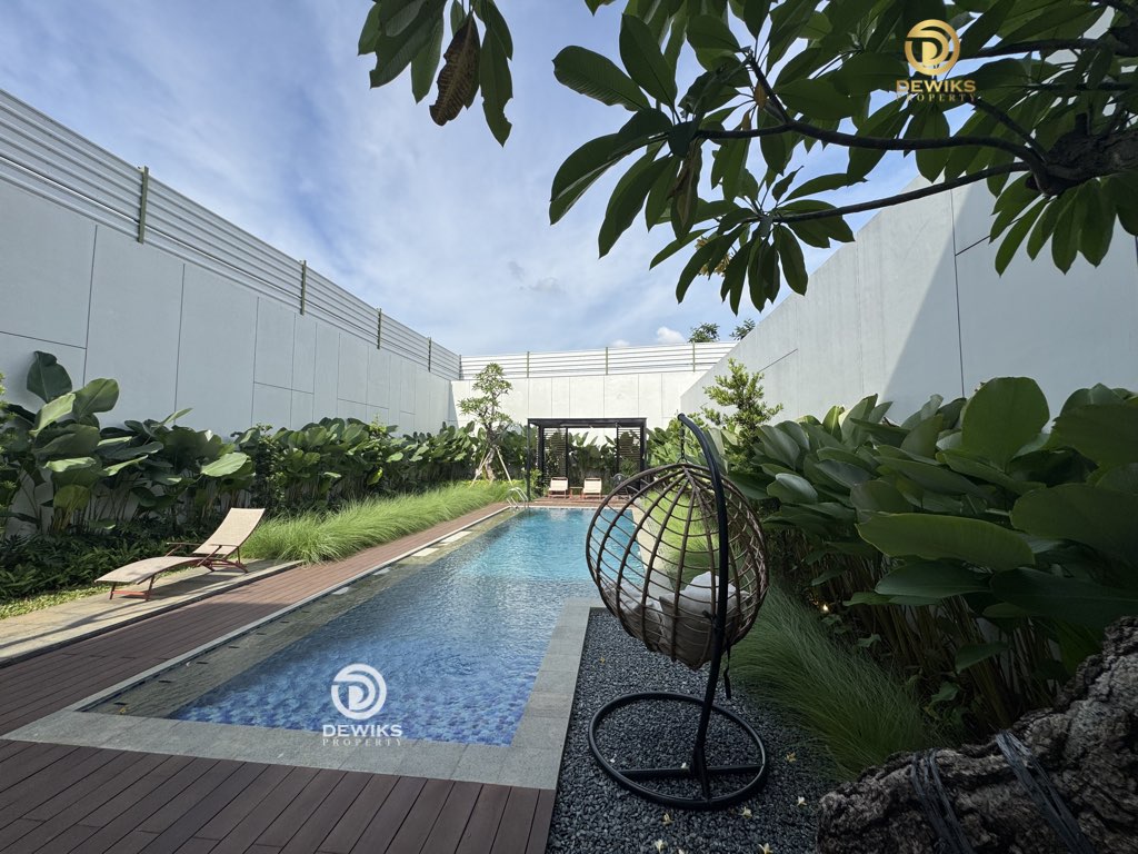 Dijual Rumah Mewah di Grand Wisata