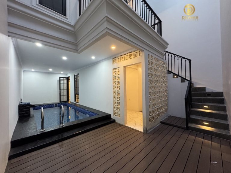 Dijual Rumah Privat Pool di Jagakarsa Jakarta Selatan Siap Huni