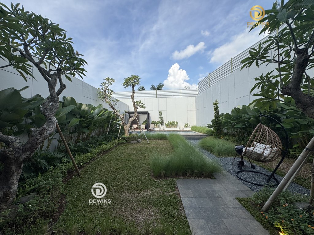 Rumah di Grand Wisata Cluster Premium
