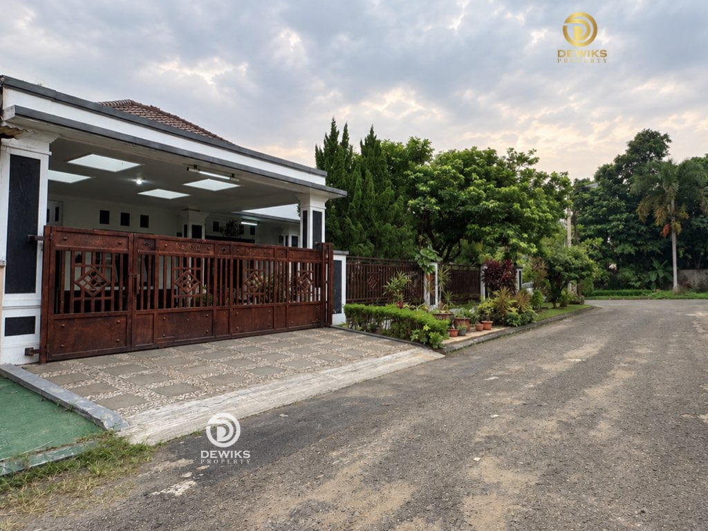 Rumah di Kemang Telaga Kahuripan Parung Bogor Luas 400m²