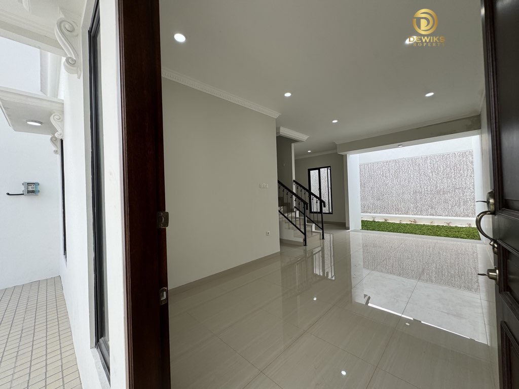 rumah di jatikramat bekasi jl dr ratna