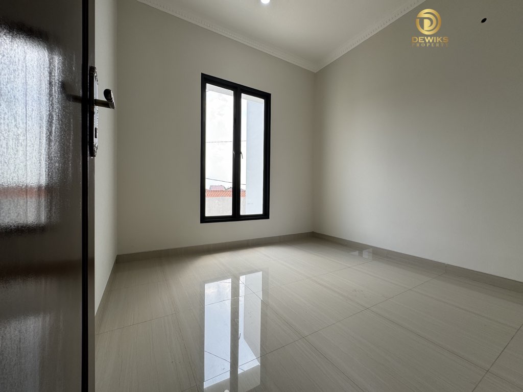 rumah di jatikramat bekasi jl dr ratna