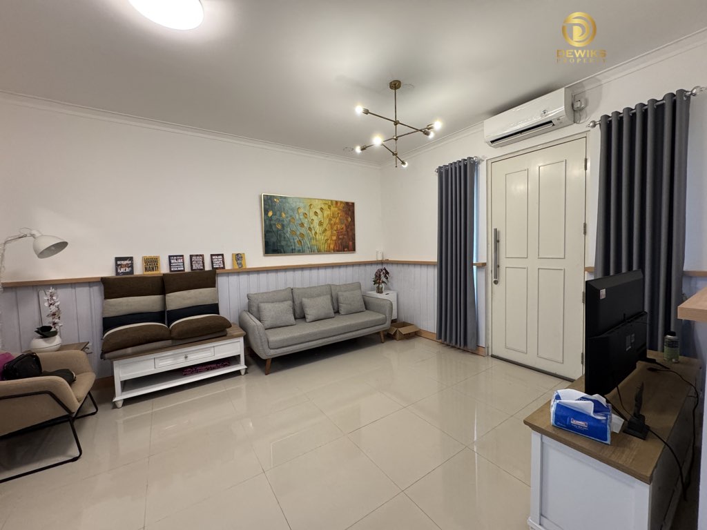 rumah fully furnished di grand wisata lt 84m2