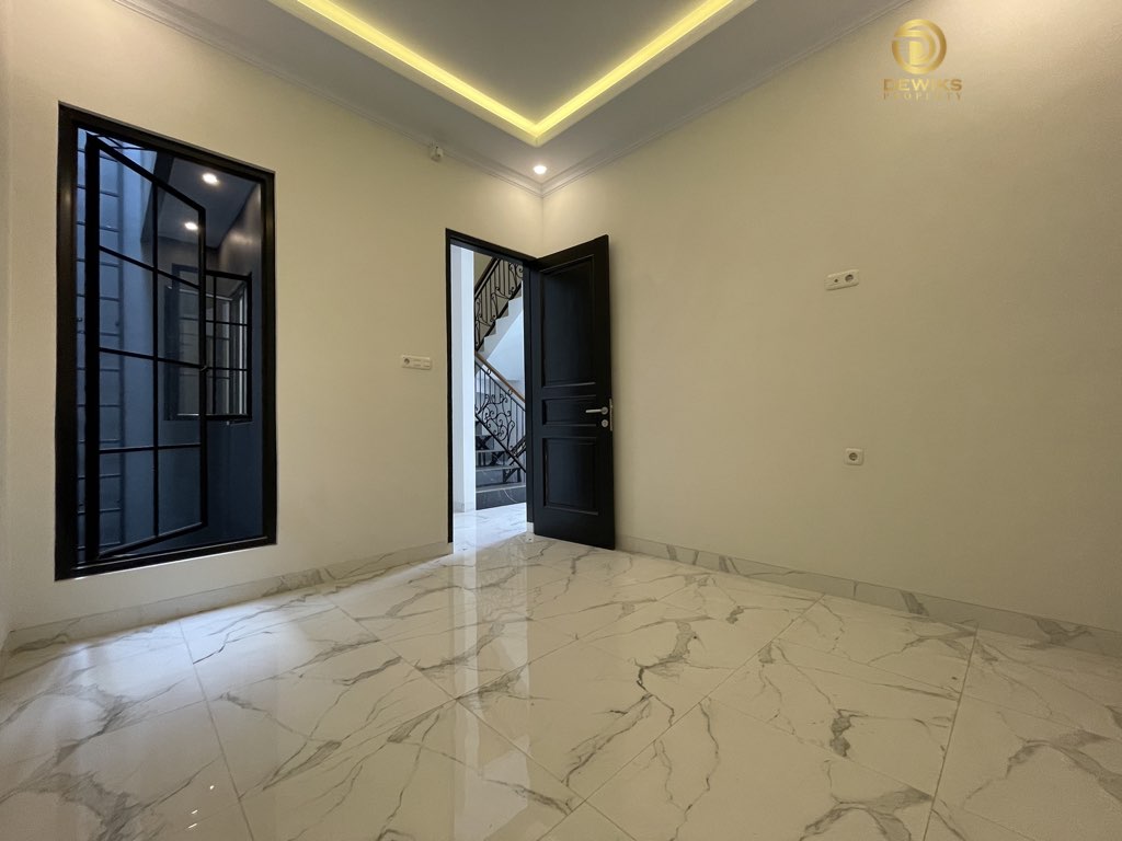 rumah classic di puri jagakarsa jakarta selatan