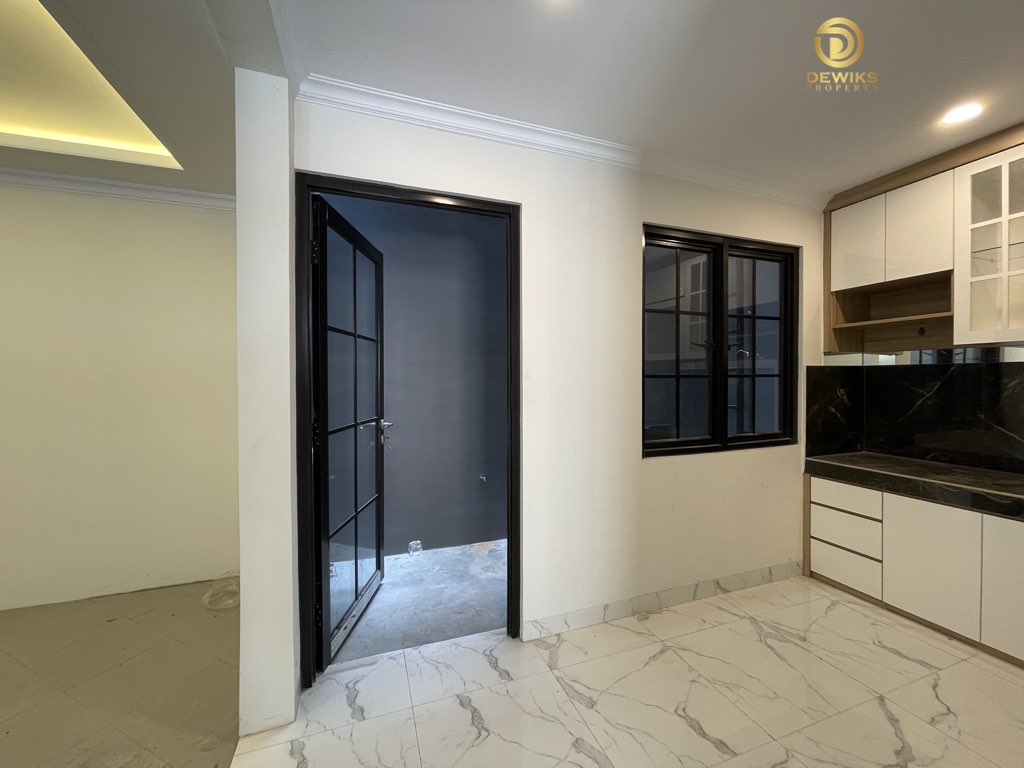 rumah classic di puri jagakarsa jakarta selatan