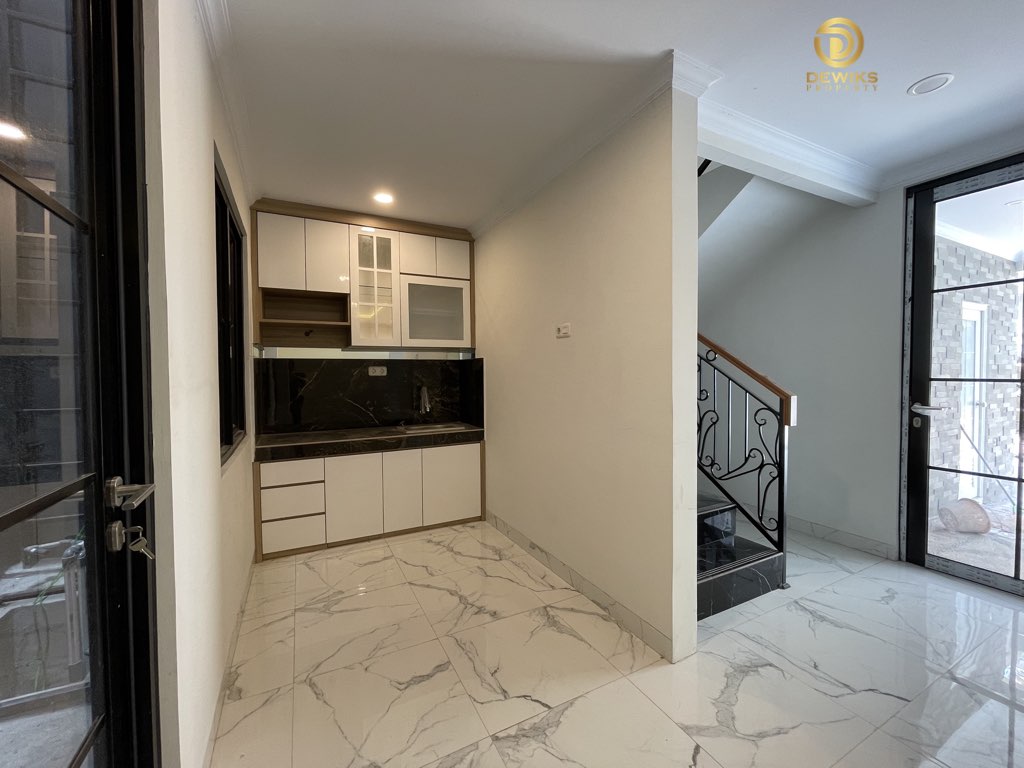 rumah classic di puri jagakarsa jakarta selatan