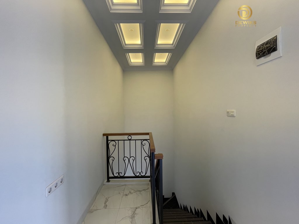 rumah classic di puri jagakarsa jakarta selatan
