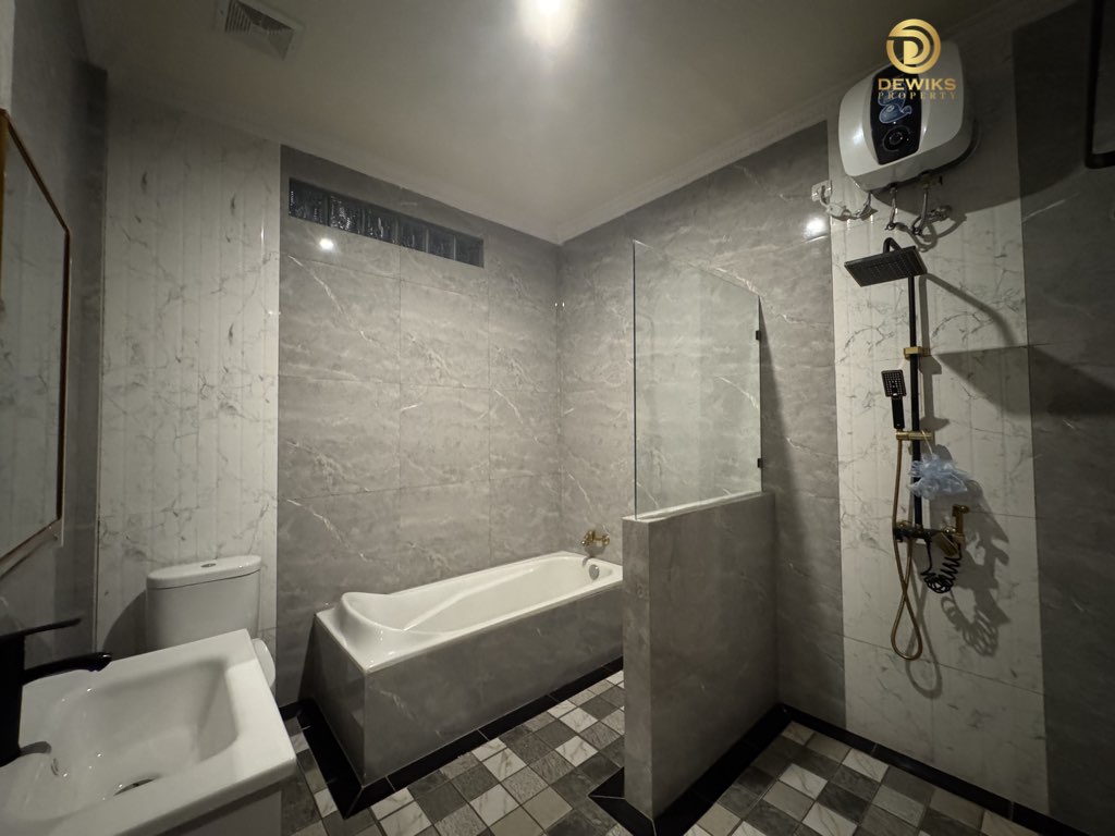 rumah mewah fully furnished di kemang telaga kahuripan parung bogor