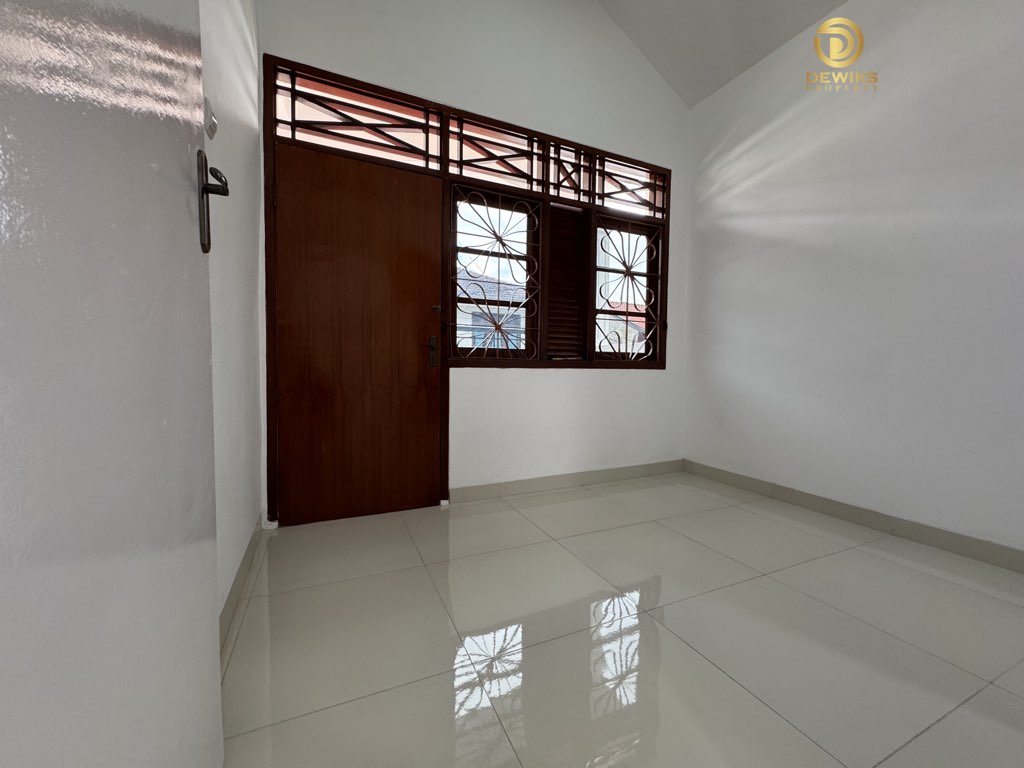 rumah second di ponfok bambu duren sawit jakarta timur