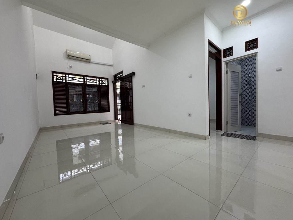 rumah second di ponfok bambu duren sawit jakarta timur